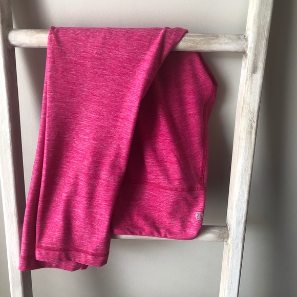 SOLD Lululemon Hot Pink Crop - Picture 3 of 3